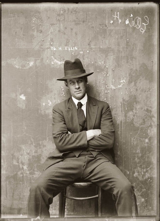 20er Jahre Verbrecherfoto (http://www.hht.net.au/home)